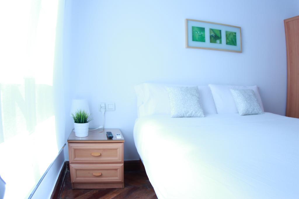 Zubia Urban Rooms Bilbao Phòng bức ảnh